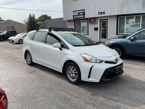 2015 Toyota Prius v Two