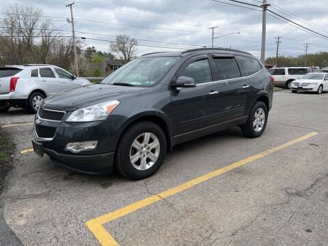 2011 Chevrolet Traverse for sale at Lakeshore Auto Wholesalers in Amherst OH
