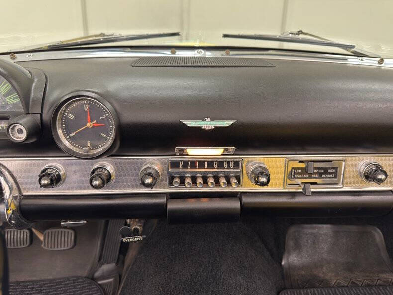 1955 Ford Thunderbird