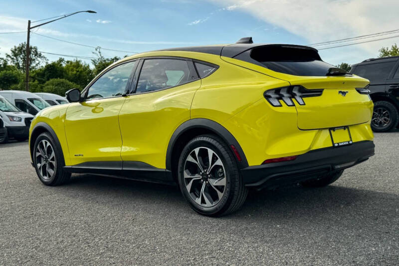 2025 Ford Mustang Mach-E Select