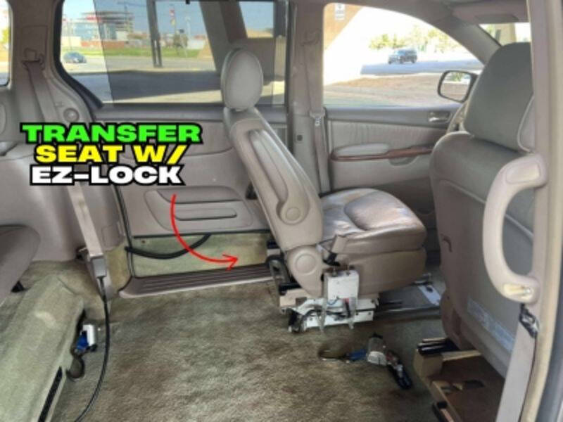 2004 Toyota Sienna