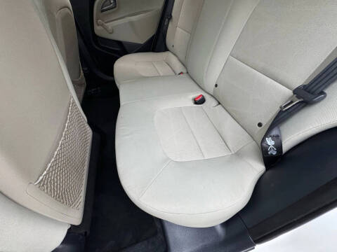 2012 Kia Rio 5-Door LX