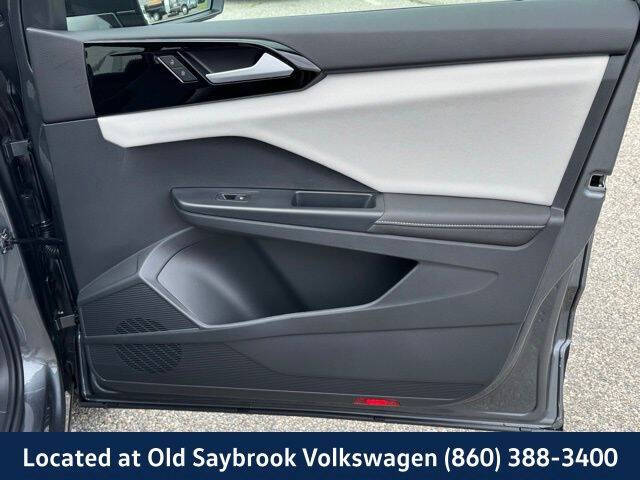 2025 Volkswagen Taos S 4Motion