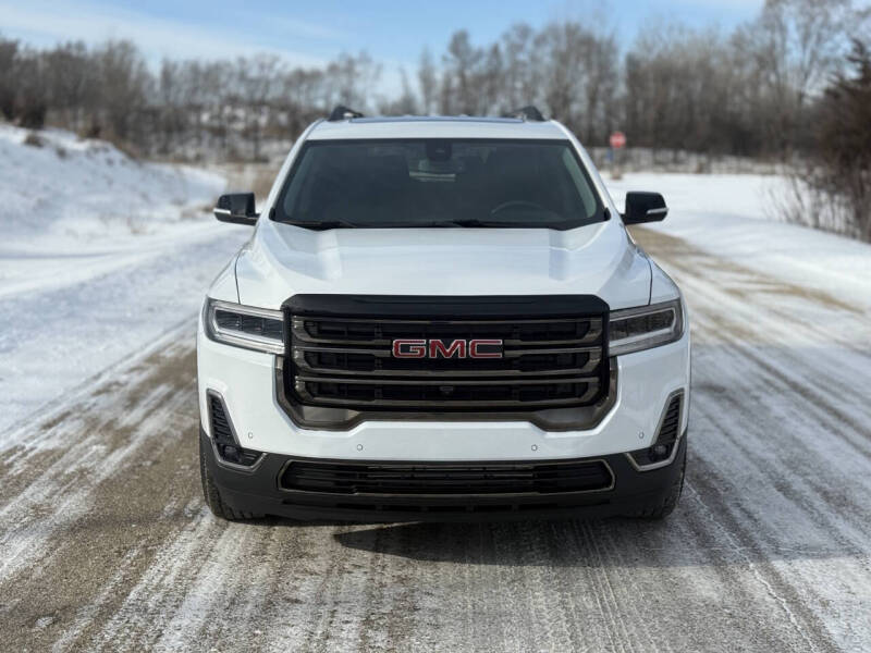 2023 GMC Acadia AT4