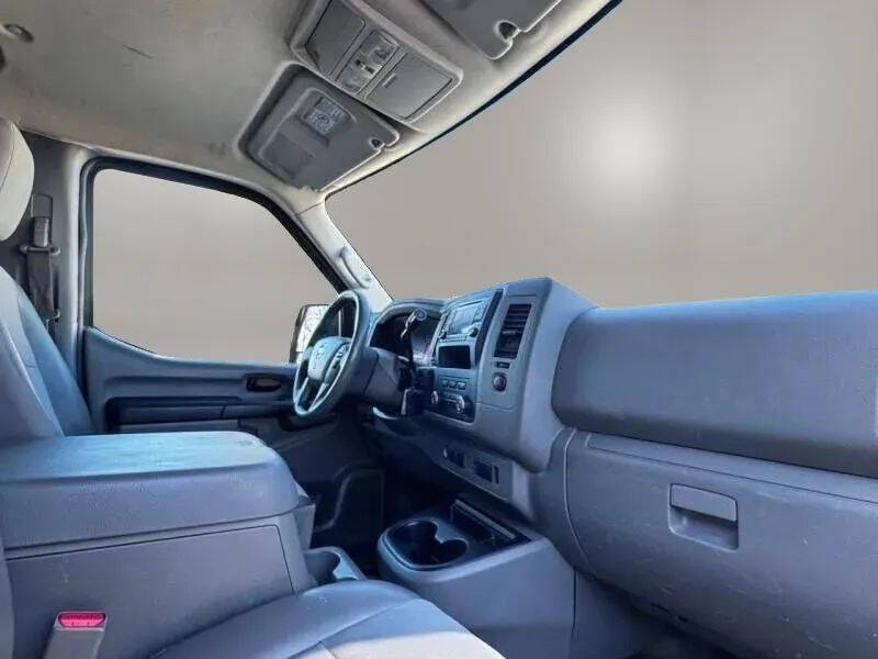 2018 Nissan NV 2500 HD SV
