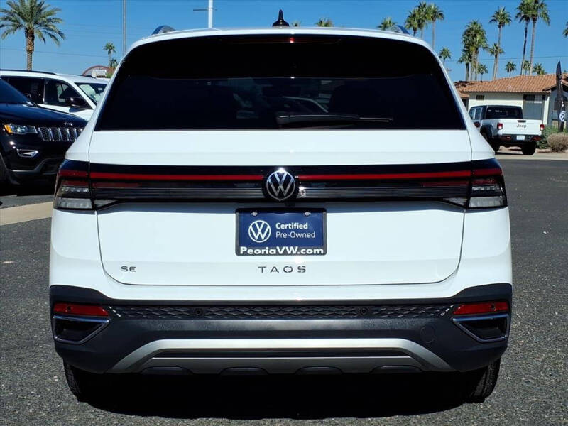 2025 Volkswagen Taos SE