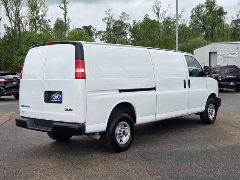 2023 GMC Savana 2500