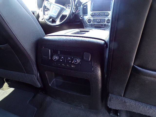 2017 GMC Yukon XL SLT