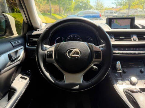 2013 Lexus CT 200h