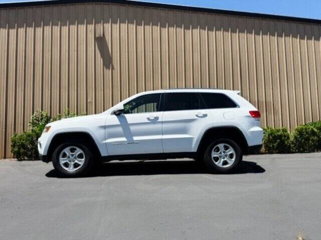 2015 Jeep Grand Cherokee Laredo