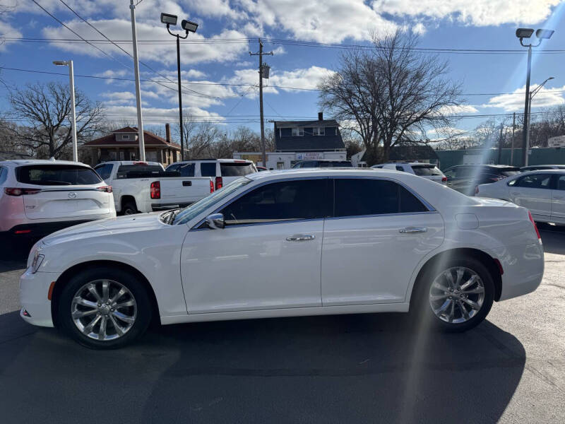 2016 Chrysler 300 C