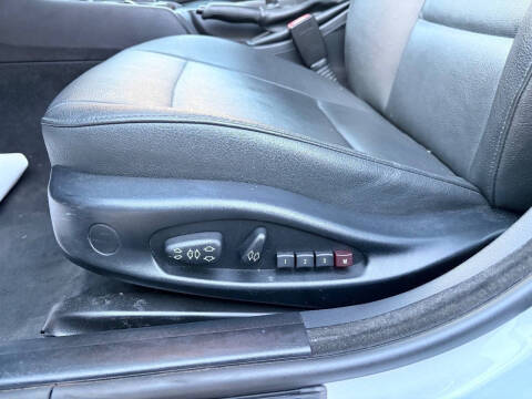 2004 BMW 3 Series 325xi