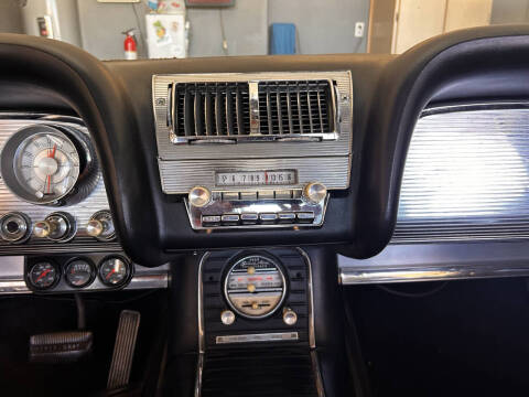 1960 Ford Thunderbird