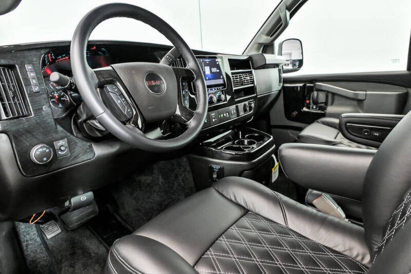 2026 GMC Savana 2500