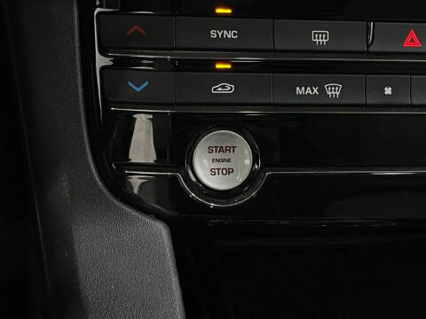 2017 Jaguar F-PACE 35t Prestige