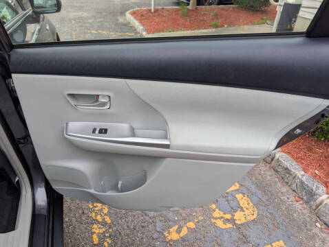 2012 Toyota Prius v Three