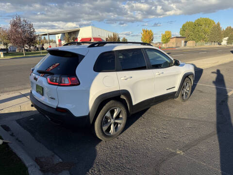 2020 Jeep Cherokee Latitude