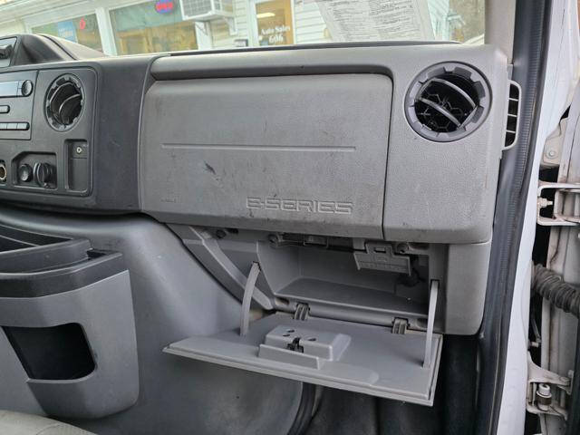 2012 Ford E-Series E-250