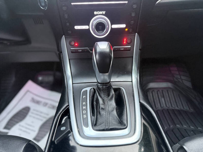 2017 Ford Edge Titanium