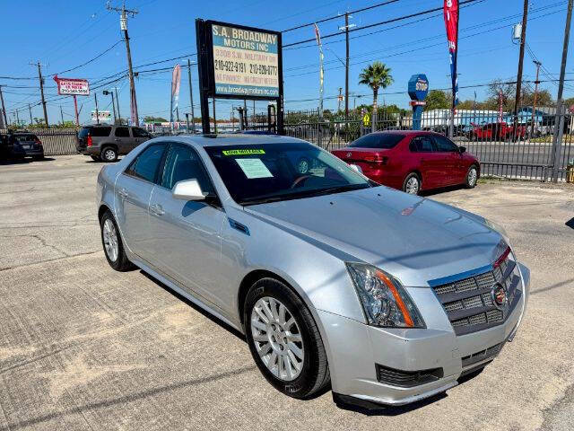 2010 Cadillac CTS Luxury Collection's photo