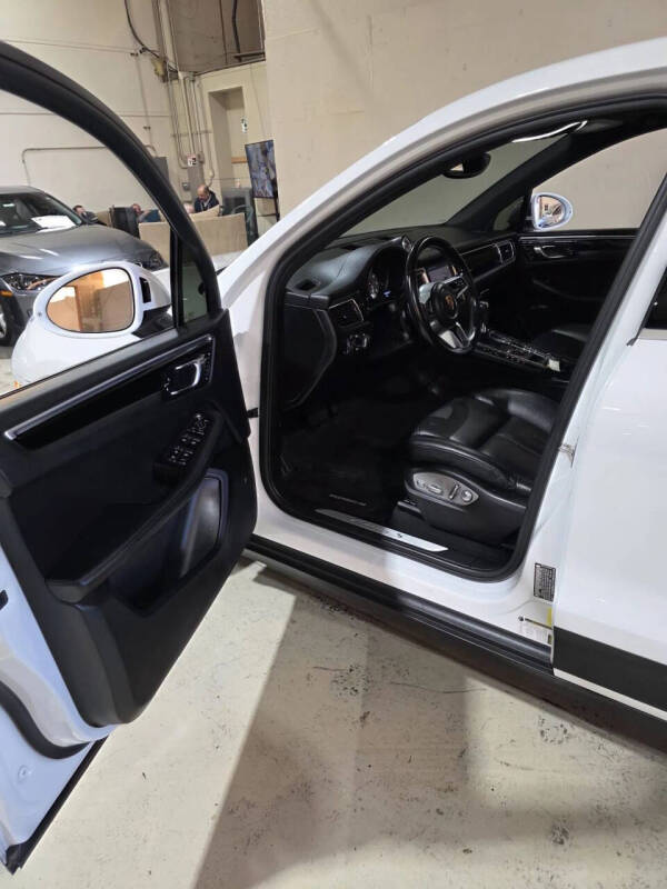 2017 Porsche Macan S