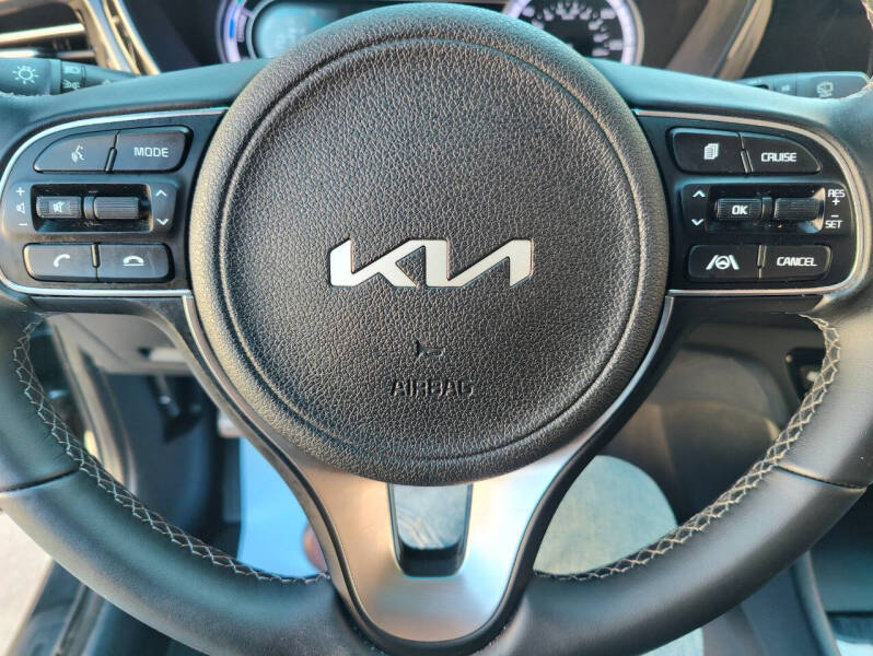 2022 Kia Niro Plug-In Hybrid LXS