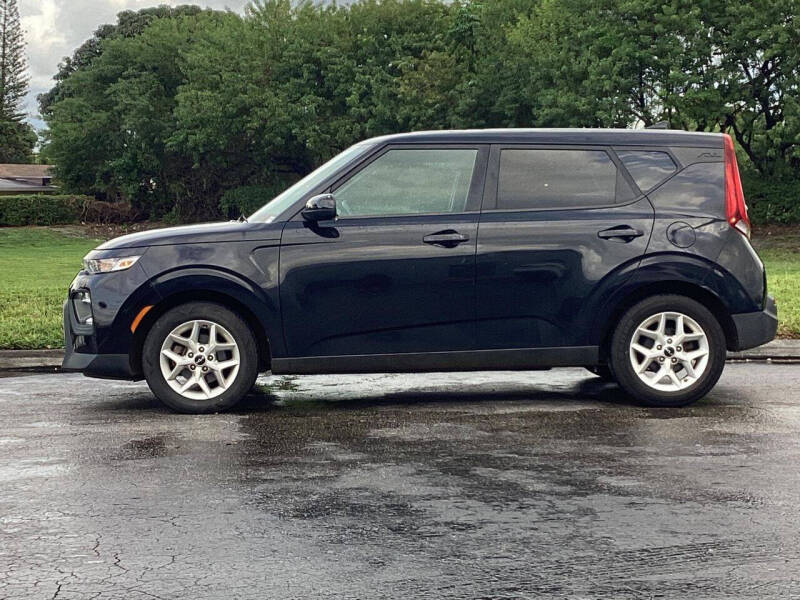 2022 Kia Soul LX