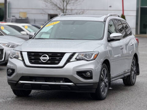 2017 Nissan Pathfinder SL