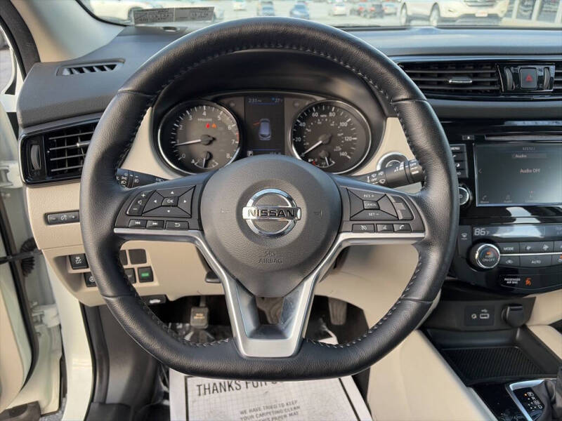 2022 Nissan Rogue Sport SV