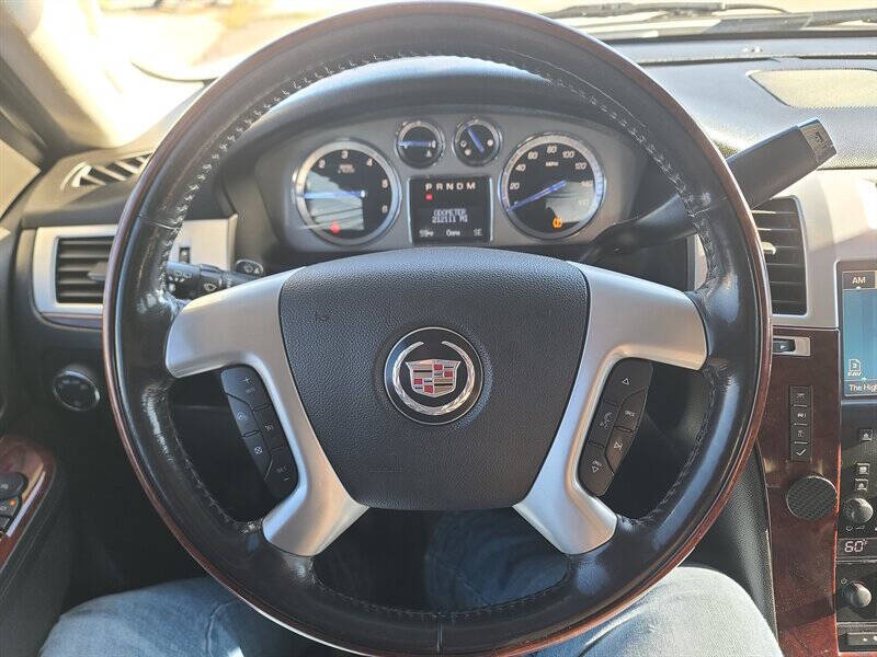 2010 Cadillac Escalade Luxury