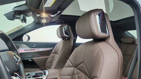 2024 BMW 7 Series 740i