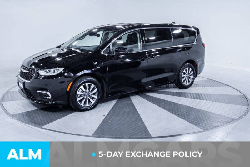 2024 Chrysler Pacifica Plug-In Hybrid Select