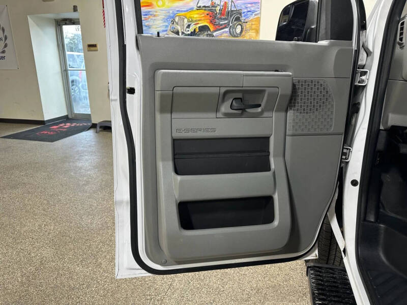 2013 Ford E-Series E-150