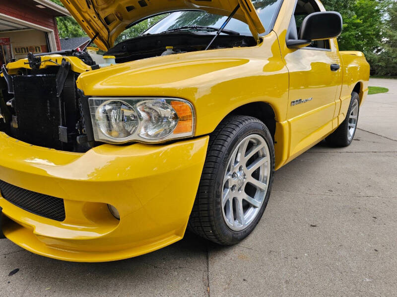 2005 Dodge Ram 1500 SRT-10