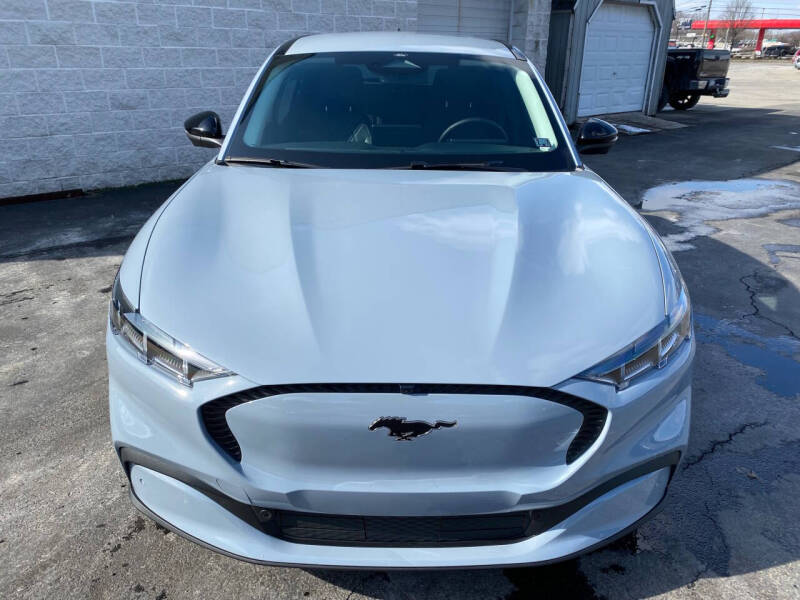 2024 Ford Mustang Mach-E Select