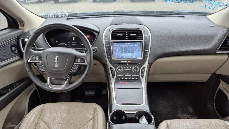 2019 Lincoln Nautilus Reserve