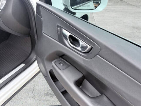 2023 Volvo XC60 B5 Core