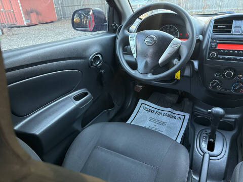 2015 Nissan Versa 1.6 S