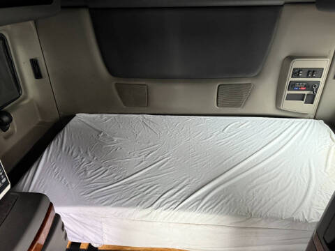 2022 International LT625