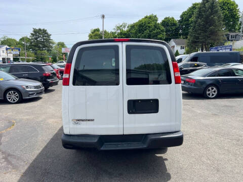 2019 Chevrolet Express 2500