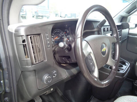 2017 Chevrolet Express LS 2500