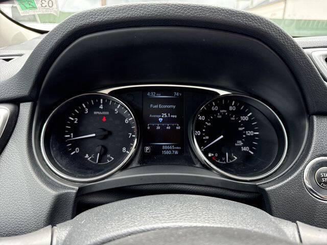 2016 Nissan Rogue SV