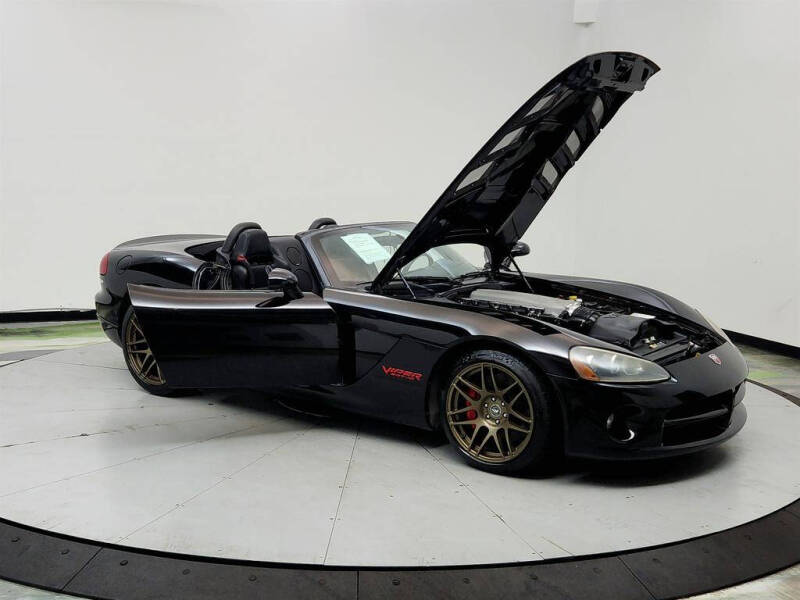 2005 Dodge Viper SRT-10