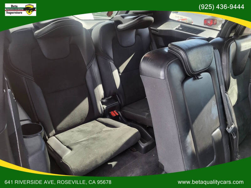 2017 Volvo XC90 T6 R-Design