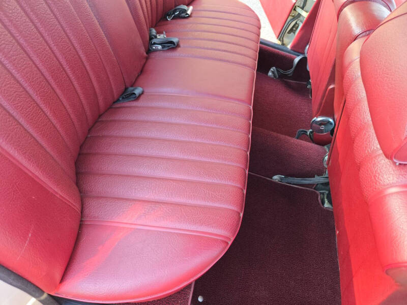 1972 Mercedes-Benz 220