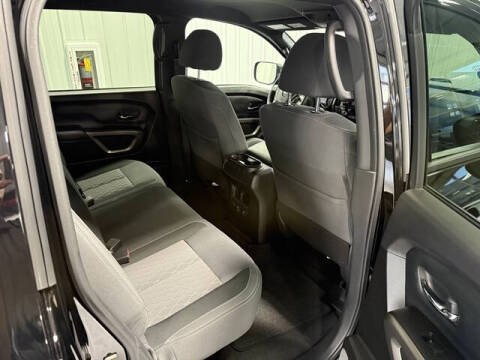 2024 Nissan Titan SV