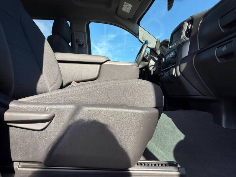 2023 Chevrolet Silverado 2500HD Custom