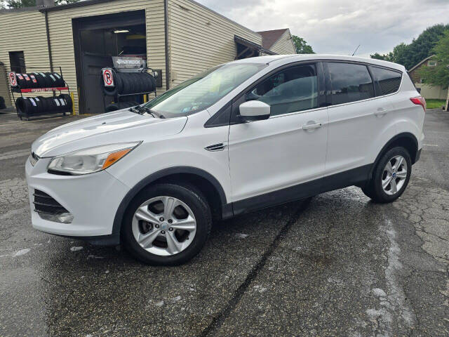 2014 Ford Escape for sale at QUEENSGATE AUTO SALES in York, PA