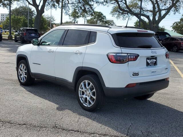 2023 Jeep Compass Latitude Lux