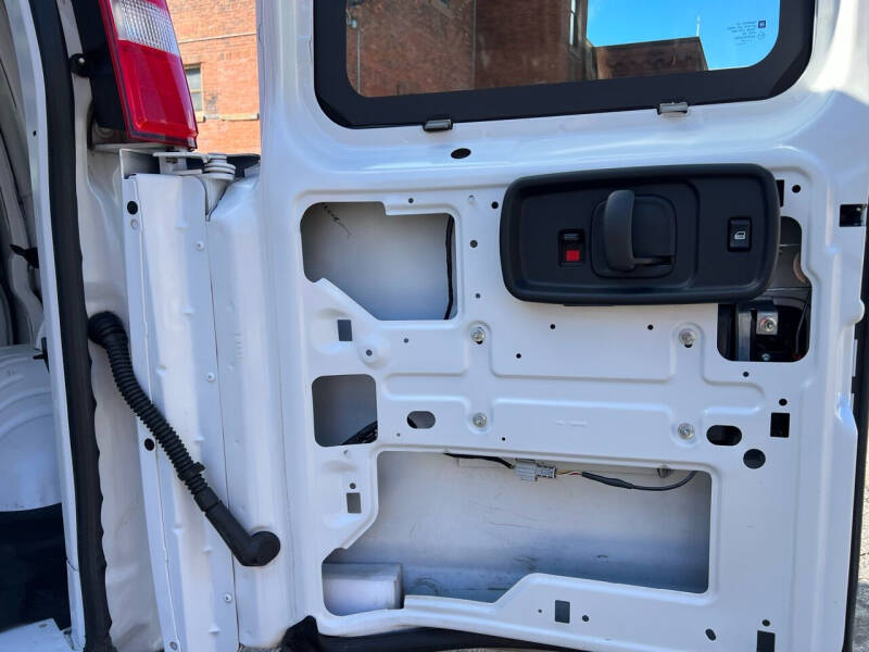 2021 Chevrolet Express 2500